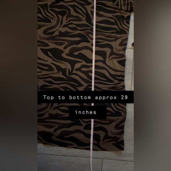 Dana Bachman Women’s Top Blouse Plus Size 1X Animal Print Vneck Brown Black EUC - Picture 4 of 6